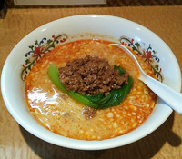 「白胡麻担担麺￥８００」@新中華食堂 天海の写真