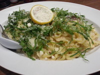 「【限定】Ｂ: 平打ち麺の大葉クリームチーズ ￥800」@ラーメンアキラの写真