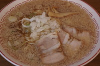 「蔵出ししょうゆラーメン （タマネギ、背脂）」@喜多方食堂 浅草本店の写真