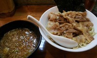 「【限定】魚介つけ麺豚バラのっけ チーズタコライス」@らーめん・つけめん いつ樹の写真