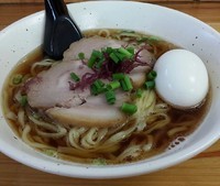 「限定B「ホタルイカ煮干醤油ラーメン」750円」@麺屋 玲の写真