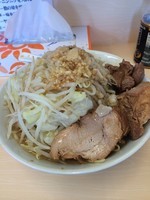 「ラーメン(ニンニク、アブラ、カラメ)」@自家製ラーメン 大者の写真