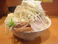 「小豚(ヤサイマシニンニク)」@ラーメン二郎 八王子野猿街道店2の写真