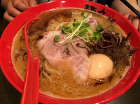 「味玉旨リッチラーメン」@麺や でこの写真