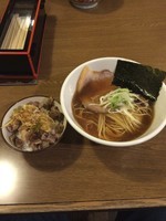 「ラーメン+チャーシュー丼」@らーめん マル汁屋の写真