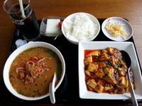 「マーボ豆腐セット(マーボ豆腐+担々麺)880円」@湘聚楼の写真