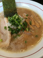 「中華そば（ランチ500円）ライス付き」@啜るの写真