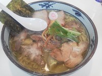 「チャーシューワンタン麺　塩　大盛り（９８０円＋６０円）」@手打ち中華そば 凌駕の写真