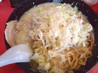 「とん塩らーめん（ギタ・薬味ネギ大盛）」@らーめん弁慶 門前仲町店の写真