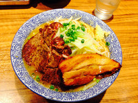 「ラーメン 肉のせ」@ラーメン燈郎の写真