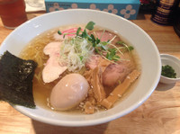 「ふる川ラーメン（塩）700円、味玉100円」@麺や  ふる川の写真