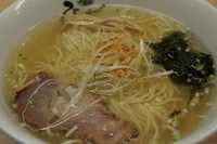 「塩らーめん」@塩専門 ひるがお 東京駅店の写真