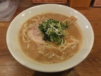 「らーめん（コクとん・並）」@京都千丸 麺屋しゃかりき 本店の写真