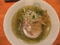 「しお（並）グリーン麺（800円）」@麺屋 六感堂 Rock'anDoの写真