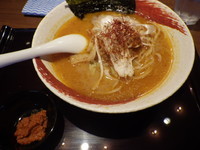 「辛味噌海老秀ラーメン」@海老秀 関内さくら通り店の写真