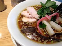 「鶏・煮干・蛤のトリプルSOBA」@Ginza Noodles むぎとオリーブの写真