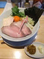「濃厚卵のまぜSOBA」@Ginza Noodles むぎとオリーブの写真