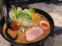 「超濃厚みそらーめん（大）950円」@麺処 かっすい55の写真