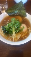 「秋刀魚煮干の中華そば＋味玉　　８００円」@つけ麺 弥七の写真
