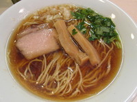 「醤油そば　「500円（開店記念）」」@蔦の葉の写真