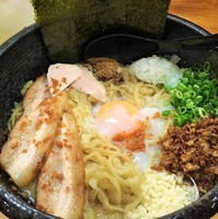 「濃厚白湯まぜそば830円」@三代目麺処 「まるは」極 船橋店の写真