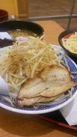 「黒角ふじ麺（ヤサイ増し）」@山岸一雄製麺所 モラージュ菖蒲店の写真