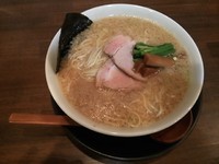 「背脂ラーメン」@ラーメン なんまつの写真