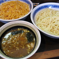 「つけめん 850円 + 冷やし油そば 850円」@中華そば べんてんの写真