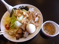 「【限定】油そばJUNKver3.00（800円）」@らーめん・つけめん 八角の写真