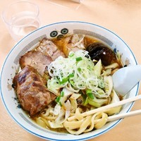 「ねぎチャーシューメン+大盛+煮玉子　990円」@手打ラーメン 長八の写真