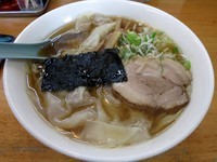 「ワンタンメン ７００円」@手打ちラーメン 菊屋 北成島店の写真