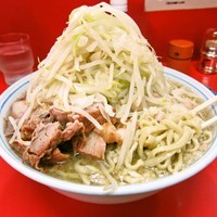 「大ラーメン（野菜マシマシニンニクアブラ）　750円」@ラーメン二郎 松戸駅前店の写真