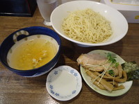 「『冷しつけ麺(￥800)』を「中盛、白醤油、細麺」」@らーめん 夢中の写真