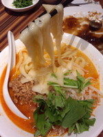 「担々刀削麺」@路地裏本格中華 陳家私菜 秋葉原店の写真