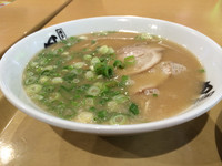 「とんこつらーめん 670円」@博多長浜ラーメン風び イオンモールむさし村山店の写真
