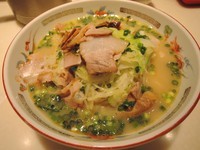 「ラーメン（鹿児島黒豚チャーシュー入り）」@ラーメン専門 こむらさき 天文館本店の写真