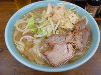 「小ラーメン（脂）　７００円」@ラーメン二郎 池袋東口店の写真