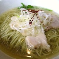 「アグー豚の塩らーめん　800円」@BumBunBlauCafe with BeeHiveの写真