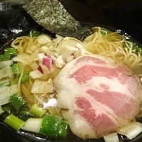 「塩煮干しそば　800円」@饗 くろ㐂の写真