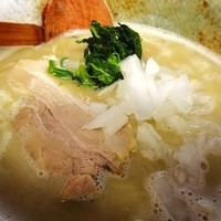 「塩らーめん　700円」@濃厚鶏らーめんゴッチの写真