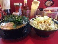 「チャーシューメン+ネギもやしダブル」@家系ラーメン とらきち家の写真