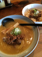 「しお ランチ牛すじ丼」@ほうきやの写真