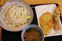 「つけうどん1玉＋かしわ天＆竹輪天」@讃岐うどん 條辺の写真