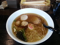 「淡麗煮干醤油そば・・780円」@麺屋 六弦の写真