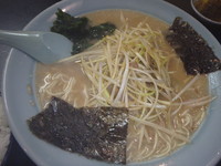 「ネギ味噌ラーメン(700円)餃子定食(300円)」@ラーメンショップ椿 大野店の写真