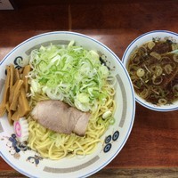「油そば・並￥650円(＋ネギ盛100円＋スープ50円)」@珍々亭の写真