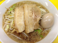 「並ラーメン 野菜少なめ味玉トッピング」@大黒家製麺 駒岡店の写真