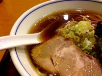 「らあめん＋生ビールグラス」@好日の写真