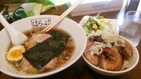 「1番セット 醤油らーめん、ブーブー丼、サラダ」@らーめん工房 はらっぱの写真
