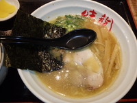 「二代目いりこラーメン(700円)唐揚げセット(370円)」@尾道らーめん 味龍 尾道店の写真